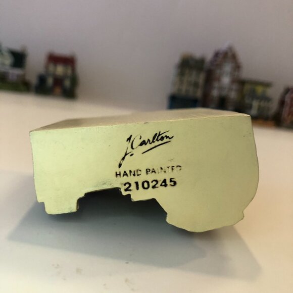 J Carlton Hand Printed Miniature Building 210245 Auberge - Picture 11 of 13